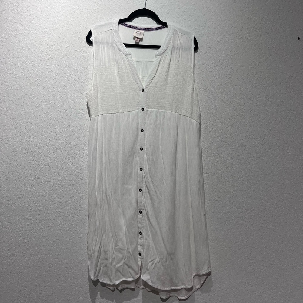 Knox Rose White Buttoned Pleated Mini Dress